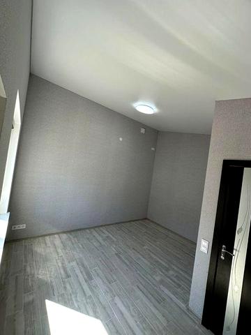 Продам квартиру з ремонтом з паркомісцем