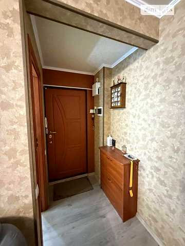Продаж 3к Квартира Метробудівників вулиця