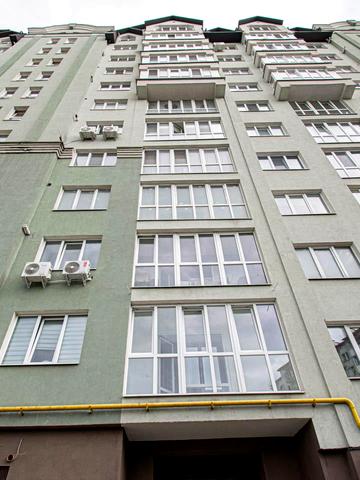 Глибока вул., 24