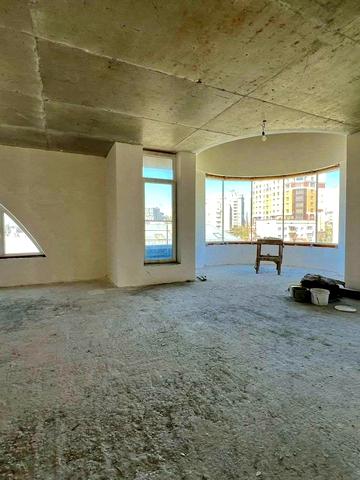 Івана Франка вул., 11