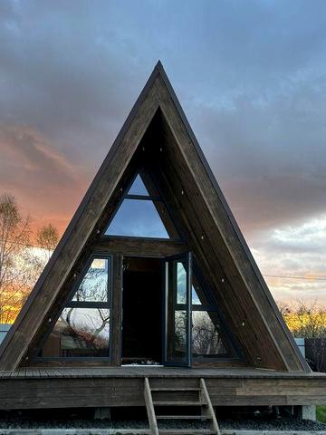 Будинок для відпочинку A-frame з ділянкою (дача)