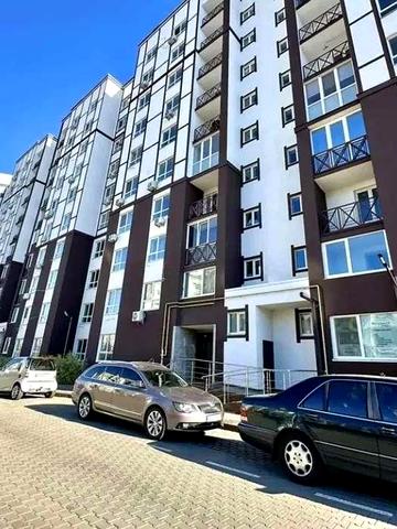 Соборна вул. (), 123