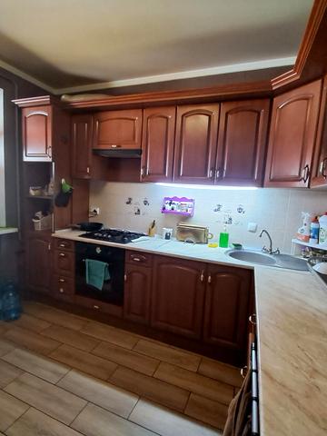 Інститутська вул., 8/2