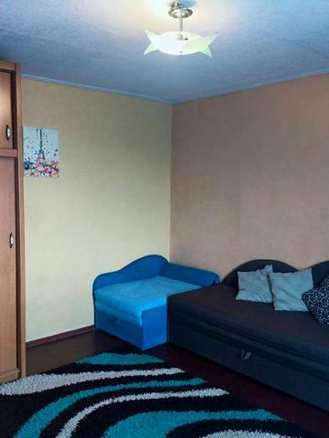 Продам 1-на кімнату квартиру на Дзержинці