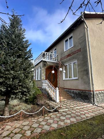 Головна