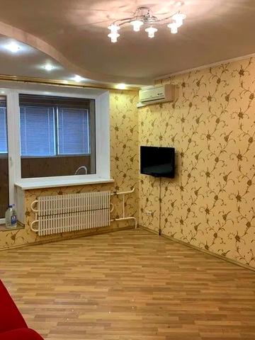 Героїв Харкова просп. (Московський), 128а