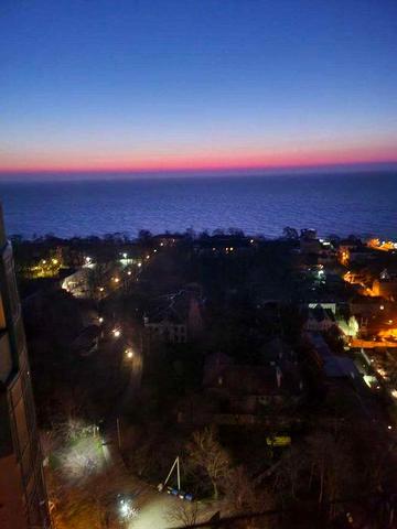 Сдам до літа  власну квартиру в ЖК Аквамарин на 16 станції Фонтану