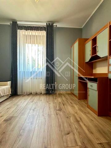 Липова вул. (Таганрозька), 1