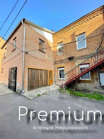 Вячеслава Чорновола вул., 111