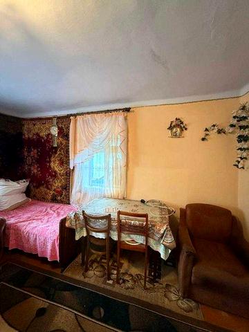 Продаж будинку в селі Кропивник
