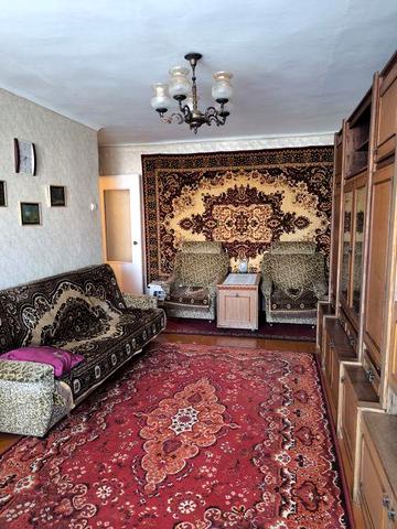 Продаж 4 кім квартири в центрі.