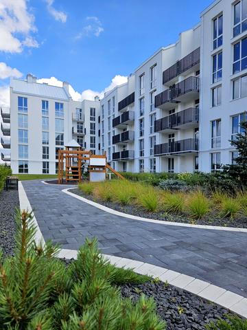 Героїв Крут вул., 1