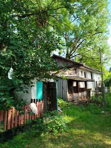 Продам  глинобитний будинок