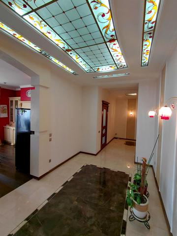 Вячеслава Чорновола просп. (), 67в