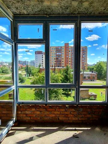 Нижня Берегова вул., 1