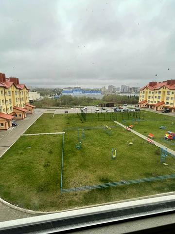 Червоної Калини вул., 4