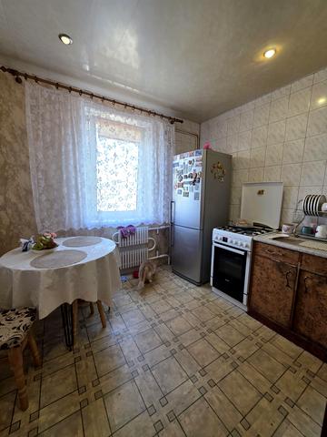 Металургів просп., 84в