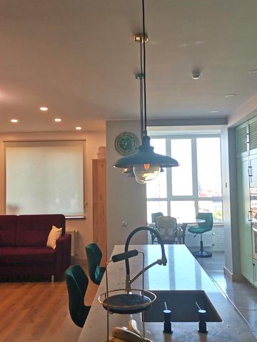 Героїв Небесної Сотні просп., 28