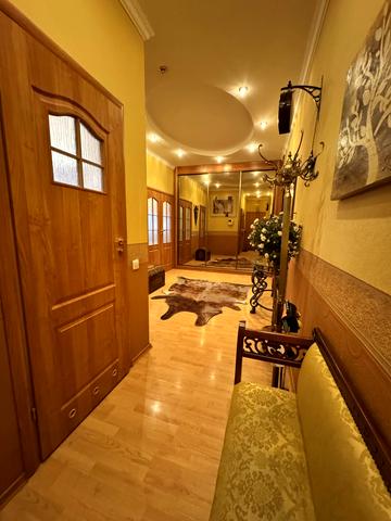 Предславинська вул., 31/11