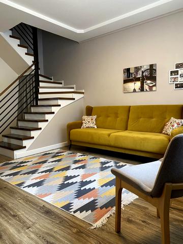 Громадянська вул., 103