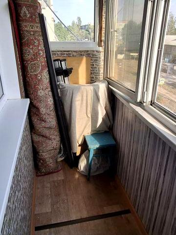 Продам 1 кімнатну квартиру в м. Дніпро ( лівий берег)