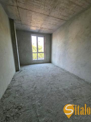 Очеретяна вул., 31