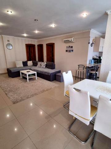 Продажа будинку 219м² + 2x 20 сот ( 2 участок) смт Батьово