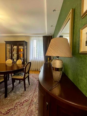 Кубанська вул., 5