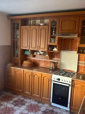 Джерельна вул., 6