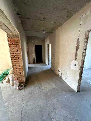 ; **Продаж 3-кімнатної квартири , вул. Івасюка, 78**