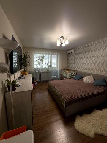 Озерна вул. (Червоних Майовщиків), 10а