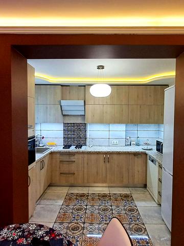 Набережна Перемоги вул., 48