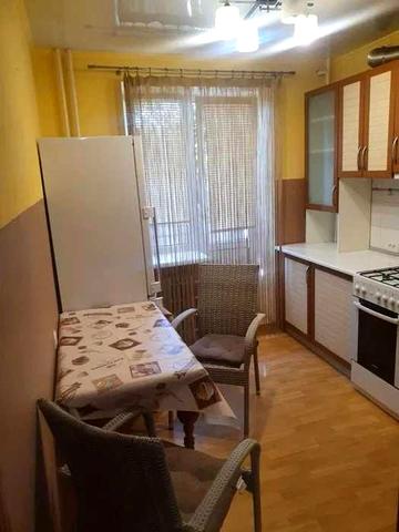 продам м.Алексеевская 2х,комн. с ремонтом