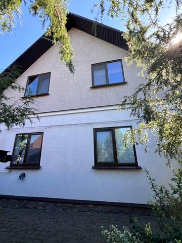 Чарівний австрійський котедж біля річки