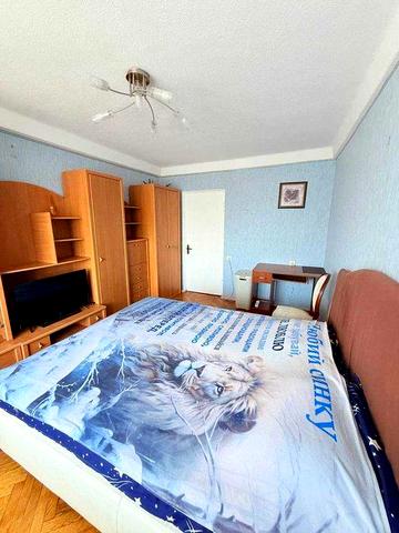 Продам 3-кімнатну квартиру.Оболонь.Київ.Набережна.БЕЗ комісії.