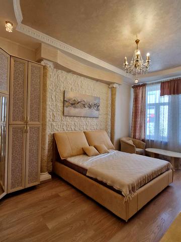 Цехова вул., 3