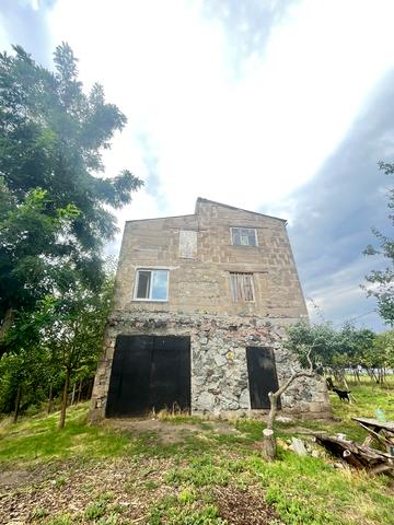 Колгоспна, 1