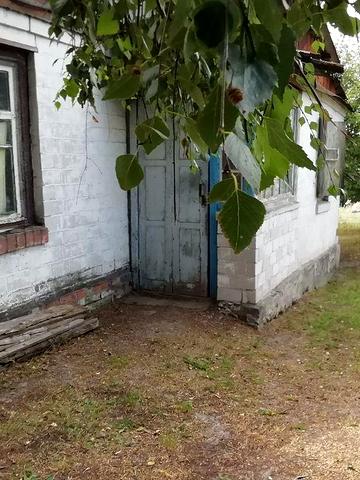 Продаж 1/2 будинку з землею в Дахнівці.