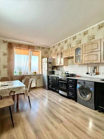 Шкільна вул., 35