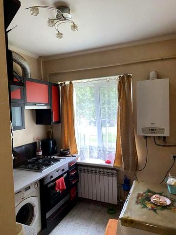 Квартира 2 кімнатна. Хороший варіант під бізнес.