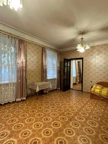 Затишна вул., 12