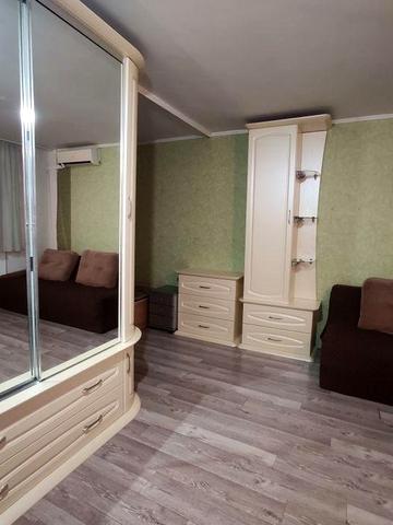 Здається 1к.кв.на Червоній горі