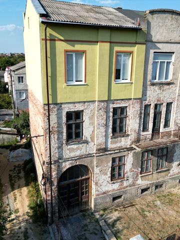 Тараса Шевченка вул., 2