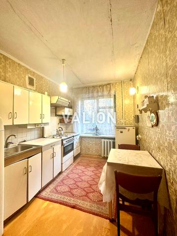 Валерія Лобановського просп. (Червонозоряний), 5-А