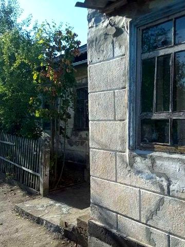 Дом в Кировоградской обл., Добровеличковского р-на, п. Червоная Поляна