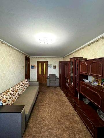 Продам 3-ком. ж/м Парус