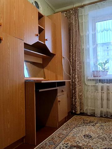 Івана Миколайчука вул., 19