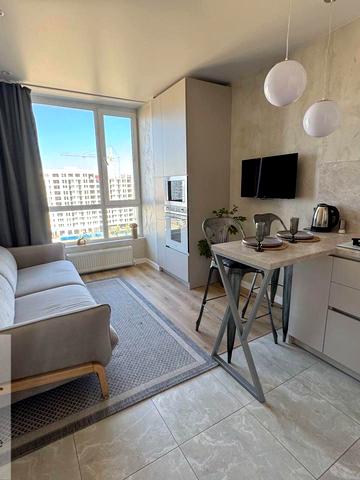 Красносільського вул., 43