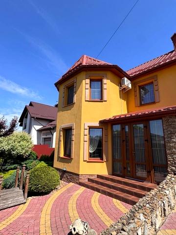 Героїв крут, 2