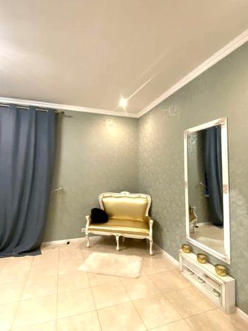 Продаж будинку у місті